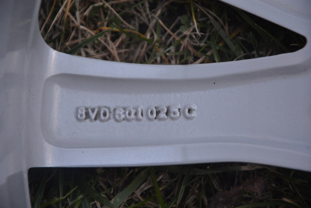 1x Alufelge 17 Zoll 7.5" 5x112 8VD601025C Vw Rim Wheel