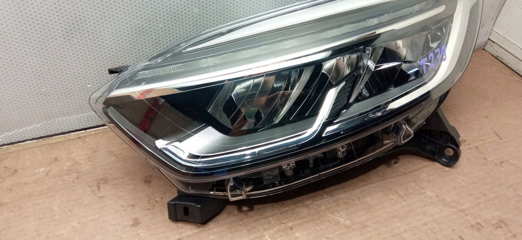 Frontscheinwerfer Renault Captur 260609454R JK62-13W029 LED Rechts oder Links SCH6526690369lj