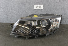 Laden Sie das Bild in den Galerie-Viewer, Frontscheinwerfer Skoda Octavia III 5E1941015B Xenon Links Headlight SCH2140972900ea