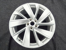 Load image into Gallery viewer, 1x Alufelge 20 Zoll 8.0" 5x112 45ET 5LA601025H Skoda Enyaq Iv Rim Wheel FEL7402227211yt