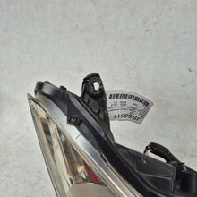 Laden Sie das Bild in den Galerie-Viewer, Frontscheinwerfer Peugeot 107 81110-0H110 Rechts Scheinwerfer Headlight SCH4253344073dq