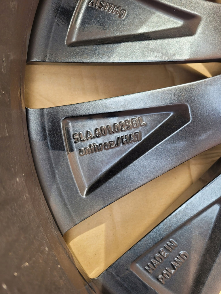 1x Alufelge 21 Zoll 8.5" 5x112 40ET Glanz Graphit 5LA601025BL Mg Enyaq Rim Wheel FEL7358098940hw