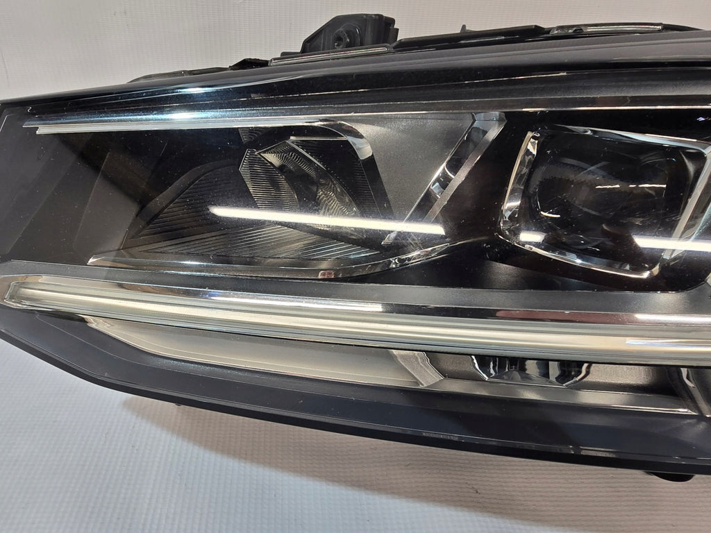 Frontscheinwerfer Audi Q2 81A941033 90083596 Links Scheinwerfer Headlight SCH8963702902wh