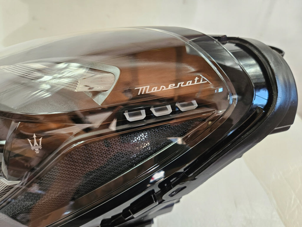 Frontscheinwerfer Maserati 06702930760 0030526422 LED Links Headlight SCH1328779981dq