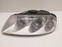 Laden Sie das Bild in den Galerie-Viewer, Frontscheinwerfer VW Touareg 89307851 Ein Stück (Rechts oder Links) Headlight