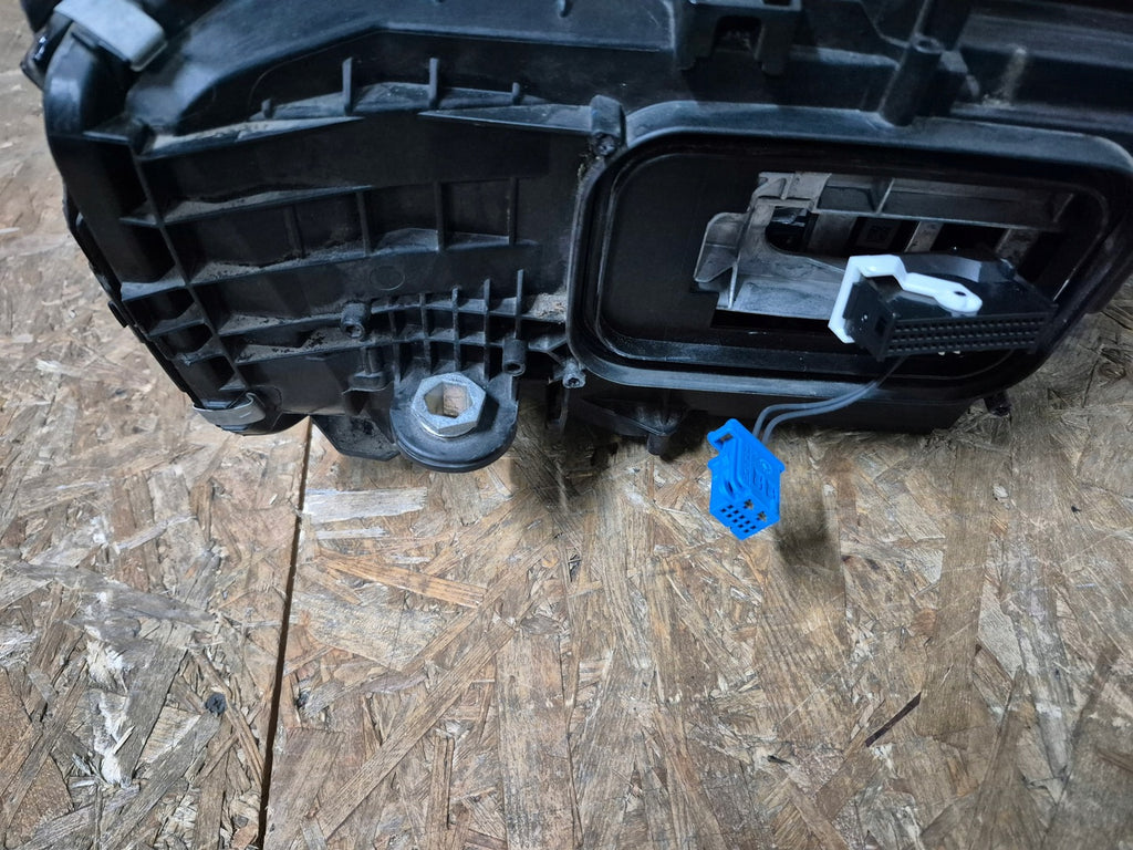 Frontscheinwerfer Mercedes-Benz W206 A2069063003 Rechts Scheinwerfer Headlight SCH3069881678gf