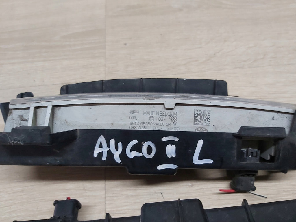 Frontscheinwerfer Toyota Aygo Ein Satz Scheinwerfer Headlight SCH4316129798tk