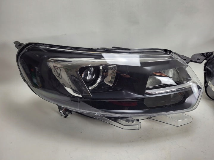Frontscheinwerfer Opel Vivaro Zafira Life Ein Satz Scheinwerfer Headlight SCH2965497729tf