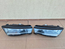 Load image into Gallery viewer, Frontscheinwerfer Skoda Octavia IV 5E4941015 5E4941016 Ein Satz Headlight SCH1110399330aq