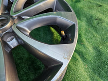 Load image into Gallery viewer, 1x Alufelge 17 Zoll 7.0&quot; 5x114.3 47ET Nissan Juke Rim Wheel