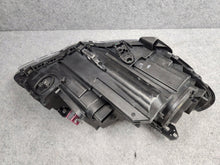 Laden Sie das Bild in den Galerie-Viewer, Frontscheinwerfer Mercedes-Benz W246 A2468207161 Xenon Links Headlight SCH1991356002wk
