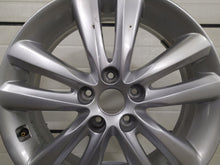 Load image into Gallery viewer, 1x Alufelge 18 Zoll 6.5&quot; 5x114.3 48ET Glanz Silber 52910-2S310 Hyundai Tucson