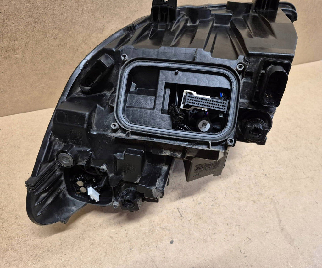 Frontscheinwerfer Mercedes-Benz Sprinter A9109065800 90139119002Q04 Rechts SCH8883542177zv