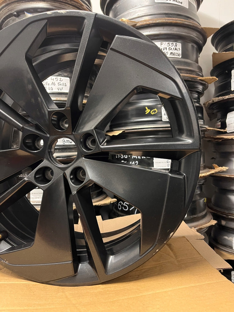 1x Alufelge 18 Zoll 7.5" 5x112 48ET 5E3601025AP Skoda I Rim Wheel FEL8202942802rm