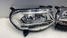 Load image into Gallery viewer, Frontscheinwerfer Mercedes-Benz X-Class A4709060700 Ein Satz Headlight SCH5858030999cl
