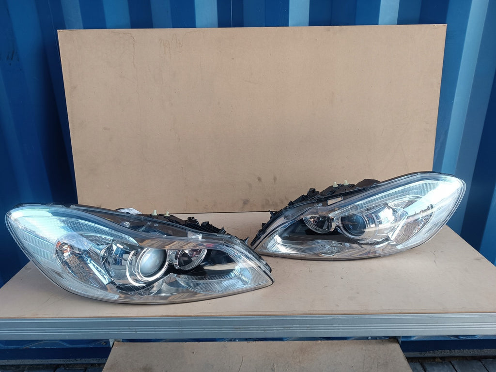 Frontscheinwerfer Volvo C30 31299827 Xenon Ein Stück (Rechts oder Links) SCH8979487081dz
