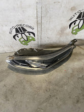 Laden Sie das Bild in den Galerie-Viewer, Frontscheinwerfer Kia Ceed J7921-22050 Links Scheinwerfer Headlight
