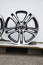 Laden Sie das Bild in den Galerie-Viewer, 4x Alufelge 17 Zoll 6.5" 5x112 44ET Matt Graphit A1774010400 Mercedes-Benz W177 FEL1960098372fm