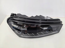 Laden Sie das Bild in den Galerie-Viewer, Frontscheinwerfer Skoda Fabia IV 6VB941016B Rechts Scheinwerfer Headlight SCH1324099557lg