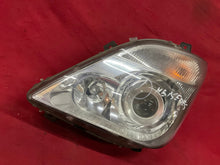 Laden Sie das Bild in den Galerie-Viewer, Frontscheinwerfer Mercedes-Benz Sprinter 906 A9068200961 Xenon Links Headlight
