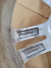 Load image into Gallery viewer, 1x Alufelge 17 Zoll 7.0" 5x114.3 43 5ET KBA53425 Hyundai I Rim Wheel FEL4901370825ay