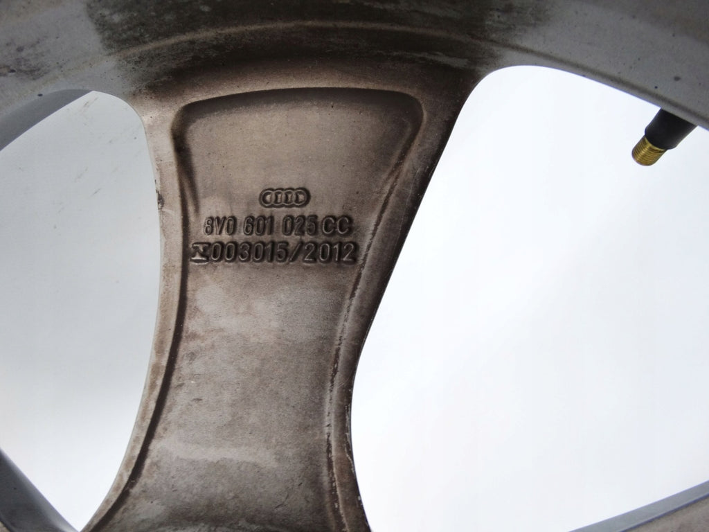 1x Alufelge 18 Zoll 7.5" 5x112 51ET Glanz Graphit 8V0601025CC Audi A3 Mg FEL2727376189qg