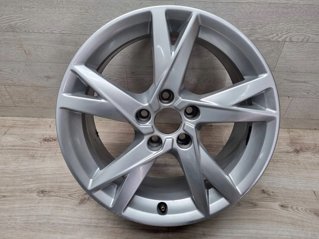 1x Alufelge 17 Zoll 8W0601025K Audi A4 Rim Wheel