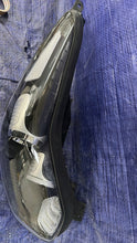 Laden Sie das Bild in den Galerie-Viewer, Frontscheinwerfer Kia Sportage Rechts Scheinwerfer Headlight SCH3842593347vu