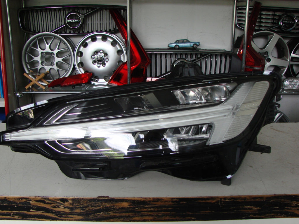 Frontscheinwerfer Volvo V60 S60 32228815 Links Scheinwerfer Headlight SCH9776172710ds