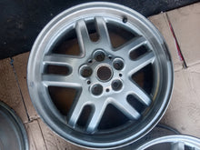 Laden Sie das Bild in den Galerie-Viewer, 1x Alufelge 18 Zoll 7.5&quot; 5x120 6750217-7 Land Rover Range Rim Wheel