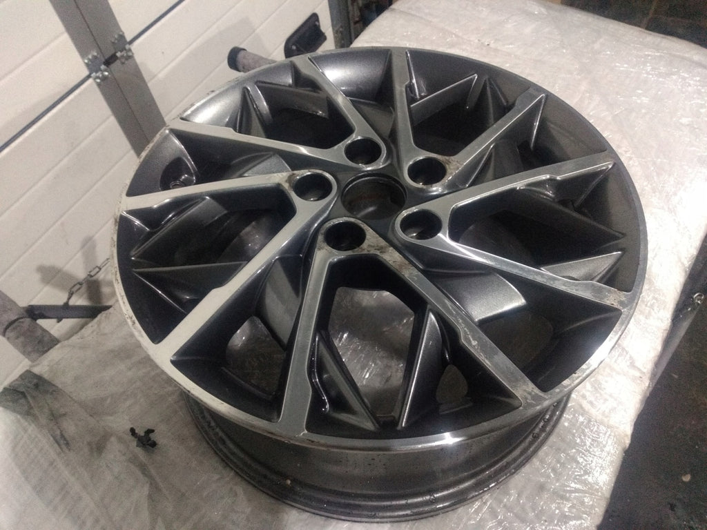1x Alufelge 17 Zoll 7.0" 5x114.3 53ET Matt Silber 52910-F2CA0 Hyundai Elantra FEL1723378910ab