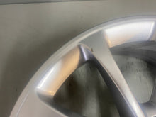 Laden Sie das Bild in den Galerie-Viewer, 1x Alufelge 17 Zoll 6.5" 5x112 44ET Glanz Silber A1774010300 Mercedes-Benz W177 FEL7295324930ma