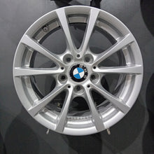 Laden Sie das Bild in den Galerie-Viewer, 4x Alufelge 16 Zoll 7.0" 5x120 31ET Glanz Silber 6796236 BMW 3 E91 F30 E90 F31 FEL3554712768cf