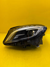 Laden Sie das Bild in den Galerie-Viewer, Frontscheinwerfer Mercedes-Benz Gla A1569061700 Xenon Links Headlight SCH6438609533oh