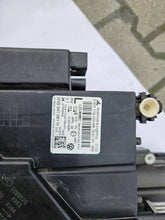Load image into Gallery viewer, Frontscheinwerfer VW Tiguan 5NB941081H 0301119233AB Full LED Links Headlight