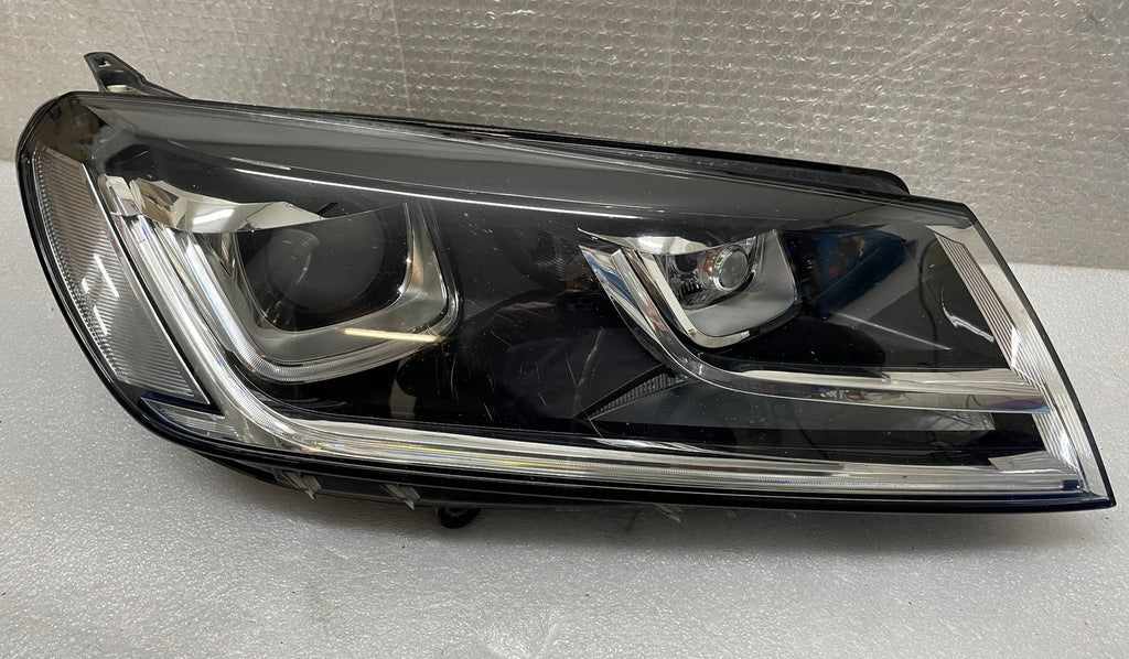 Frontscheinwerfer VW Touareg 7P1941034A Xenon Rechts Scheinwerfer Headlight