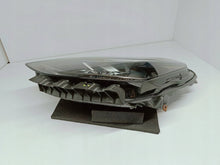 Laden Sie das Bild in den Galerie-Viewer, Frontscheinwerfer Mercedes-Benz Model 3 151495200C Links Scheinwerfer Headlight SCH3136469968ga