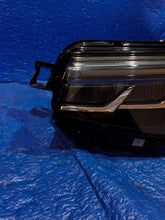 Load image into Gallery viewer, Frontscheinwerfer VW Passat 89909S402SSM 3119410053 J1941005 Links Headlight SCH8962547211kq