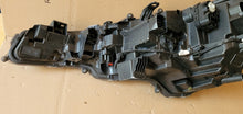 Laden Sie das Bild in den Galerie-Viewer, Frontscheinwerfer Toyota Corolla 81150-02860 Rechts Scheinwerfer Headlight SCH2955190904ms