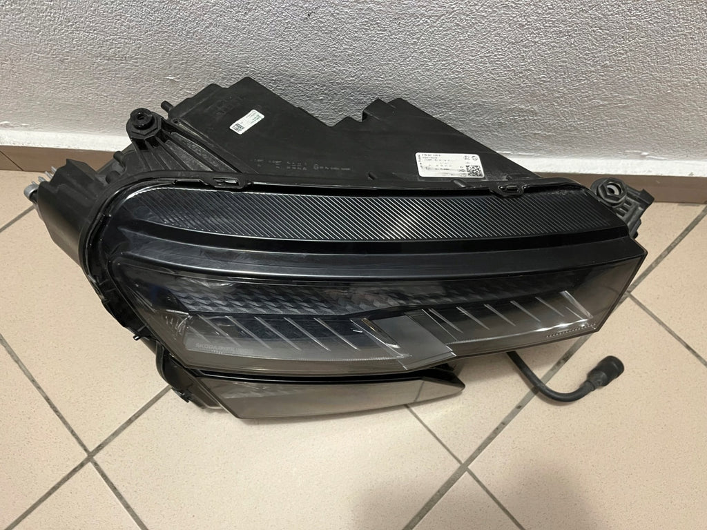 Frontscheinwerfer Skoda Karoq Rechts Scheinwerfer Headlight SCH3842298357ug