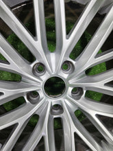 Load image into Gallery viewer, 1x Alufelge 18 Zoll 7.0" 5x112 575601025D Seat Ateca Rim Wheel FEL1419911567ls