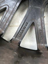 Load image into Gallery viewer, 1x Alufelge 18 Zoll 8.0" 5x112 50ET Glanz CMA476808 Audi I Rim Wheel FEL6908140209xx