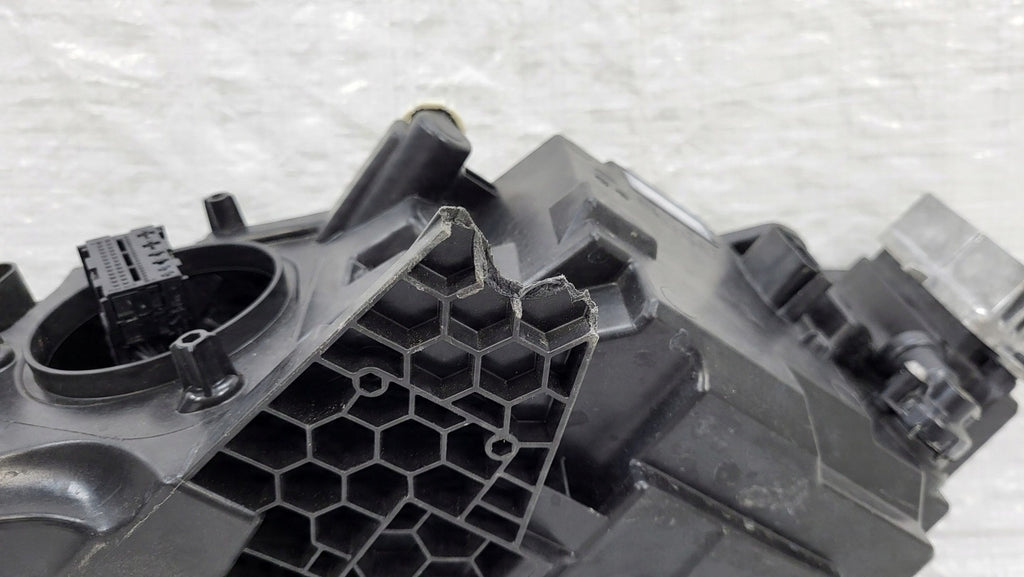 Frontscheinwerfer Skoda Superb III 3V1941016B-KUD LED Rechts Headlight