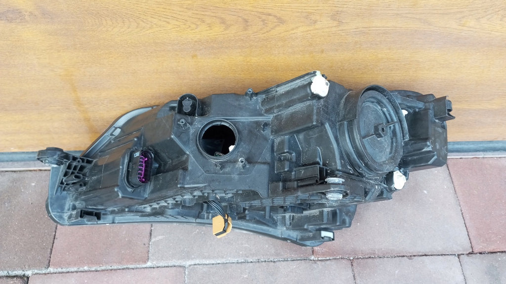 Frontscheinwerfer Skoda Superb III 3V1941016A Bi-Xenon Rechts Headlight