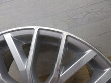 Load image into Gallery viewer, 1x Alufelge 18 Zoll 8.5&quot; 5x112 50ET Glanz Silber 8S0601025G Audi Tt Rim Wheel