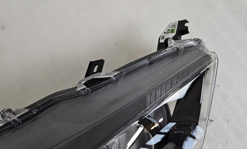 Frontscheinwerfer Toyota Yaris LED Rechts Scheinwerfer Headlight SCH2530610955fc