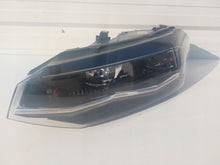 Laden Sie das Bild in den Galerie-Viewer, Frontscheinwerfer VW Polo 2G1941035F LED Links Scheinwerfer Headlight