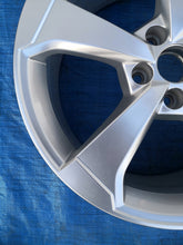 Load image into Gallery viewer, 1x Alufelge 19 Zoll 8.0" 5x112 49ET Glanz Silber 8V0601025CE Audi A3 Rim Wheel FEL2796639542fn