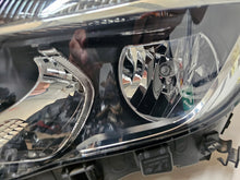 Laden Sie das Bild in den Galerie-Viewer, Frontscheinwerfer Mercedes-Benz X156 A15690611100 Links Scheinwerfer Headlight SCH2216473099xk