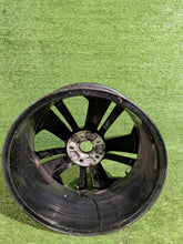 Load image into Gallery viewer, 1x Alufelge 18 Zoll 7.5" 5x112 48ET Glanz Silber 5E3601025AQ Skoda Octavia Iv FEL2198421851tw